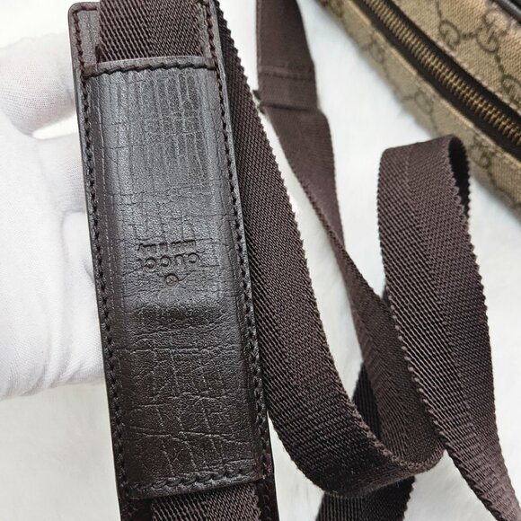 Gucci Supreme Leather Shoulder Bag - Picture 9 of 17